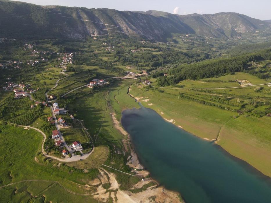 Vikendica Bosnjak Prozor المظهر الخارجي الصورة